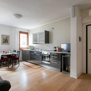 Lance With Lift, 2 Minutes Walk From The Train Station Venise